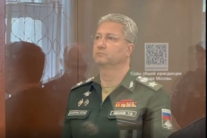 Замминистра обороны Иванова, задержанного по делу о взятке, на два месяца отправили в СИЗО